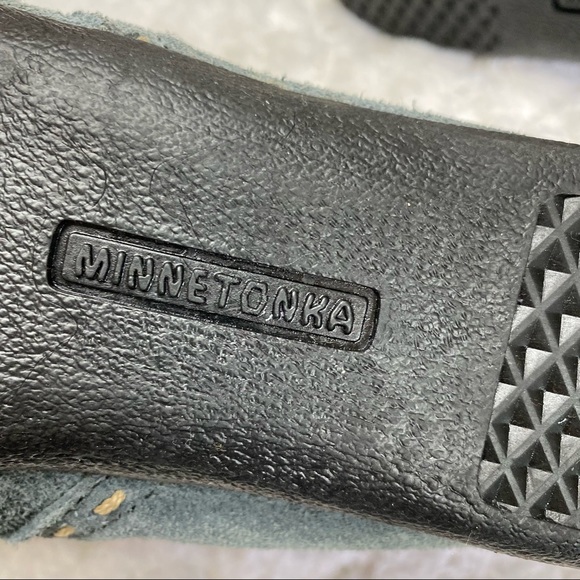 Minnetonka Womens Chukka Boot Moccasins Blue Suede Contrast Topstitching 11 - Picture 12 of 14